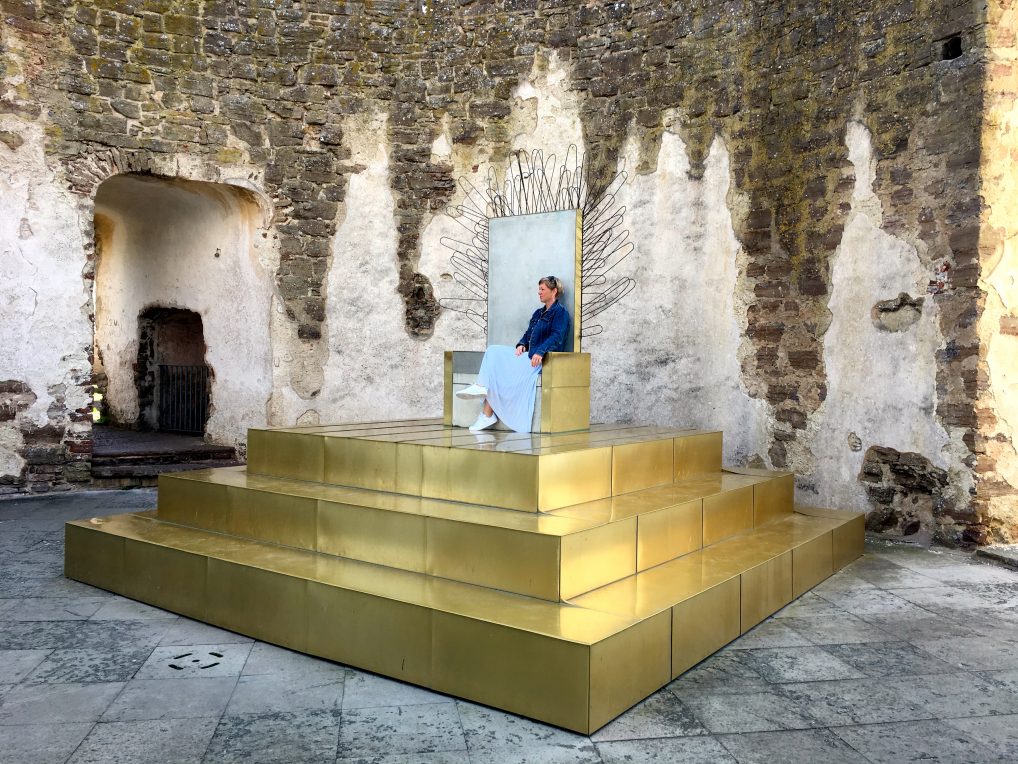 På Borgholm slott på Øland kan du være dronning eller konge for én dag.